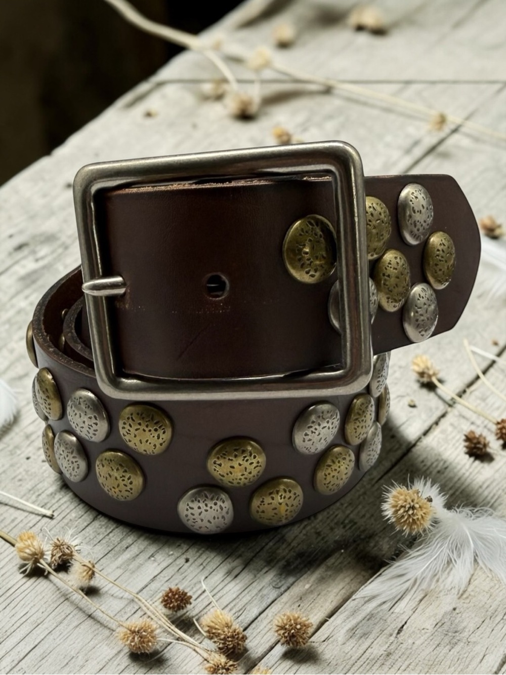 bed stu HEWITT  Leather Studded Belt Brown  Silver Gold Rivets Size M 31-36 Boho